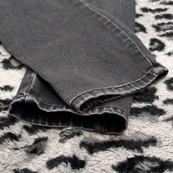 Classic Black Skinny Jeans for Men - Picture 4 of 6